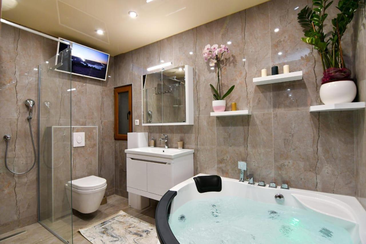 Olive Coast Apartments 헤르섹 외부 사진